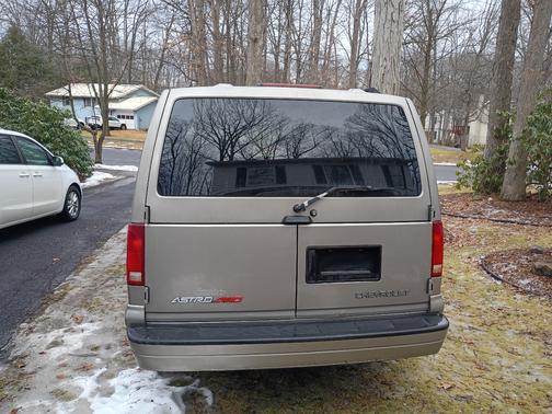 2004 Chevrolet Astro Base