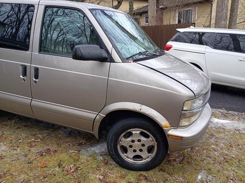 2004 Chevrolet Astro Base