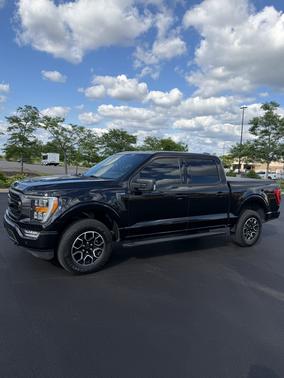 Black 2022 Ford F-150 XLT