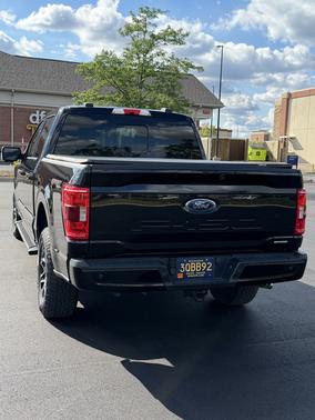 Black 2022 Ford F-150 XLT