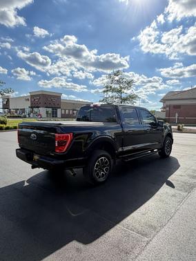 Black 2022 Ford F-150 XLT