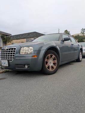 Green 2005 Chrysler 300 Touring