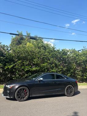 Black 2015 Audi RS 5 4.2