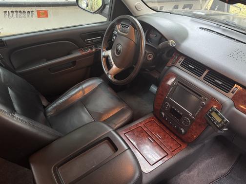 2013 Chevrolet Suburban 1500 LTZ