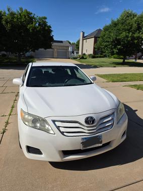 White 2010 Toyota Camry LE