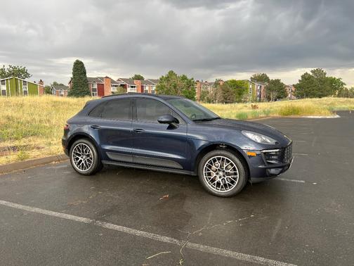 2018 Porsche Macan Macan S