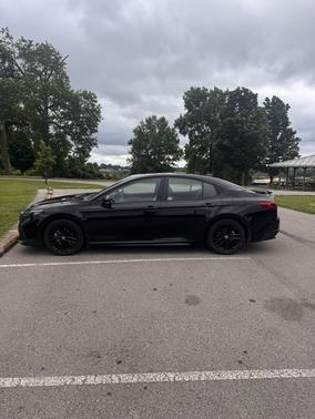 Black 2025 Toyota Camry SE
