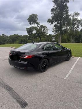 Black 2025 Toyota Camry SE