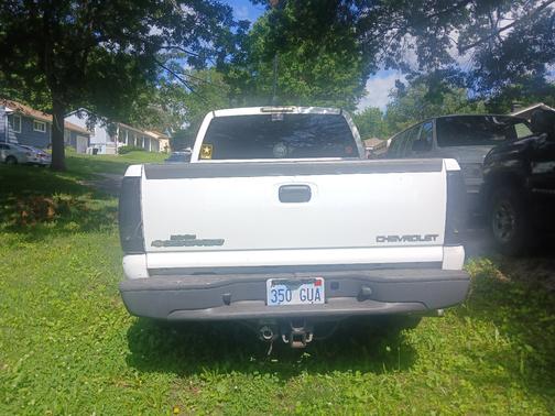 White 2003 Chevrolet Silverado 1500 LT Extended Cab
