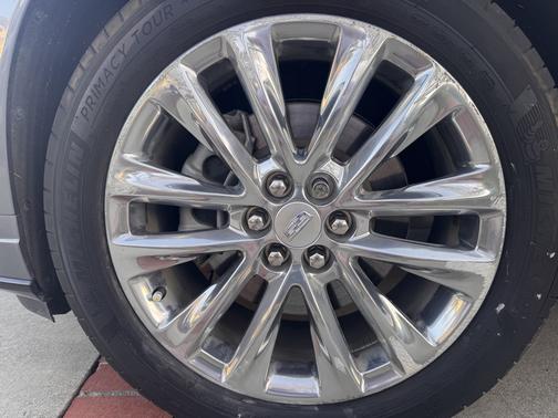Gray 2021 Cadillac XT6 Premium Luxury AWD