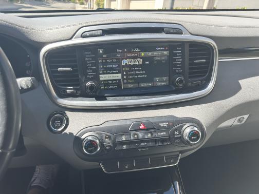 2016 Kia Sorento SX