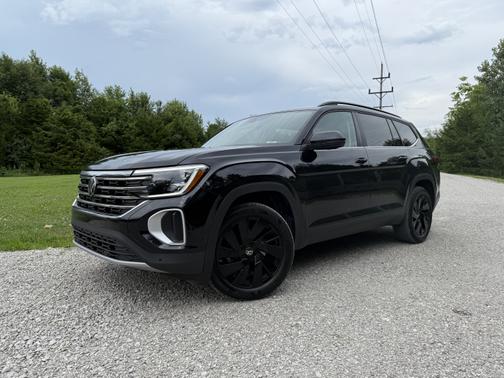 2024 Volkswagen Atlas 2.0T SE w/Technology 4MOTION