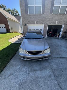 Gold 2006 Mercedes-Benz C-Class C230
