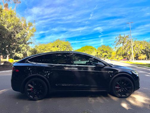 2016 Tesla Model X P90D