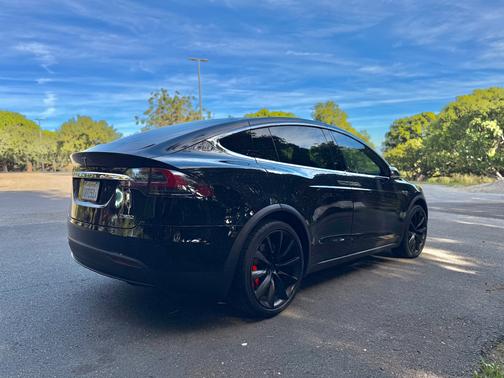 2016 Tesla Model X P90D