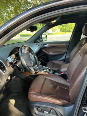Black 2013 Audi Q5 3.0T Prestige