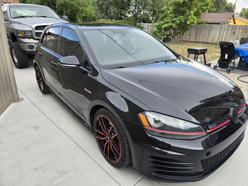 2015 Volkswagen Golf GTI 2.0T Autobahn 4-Door