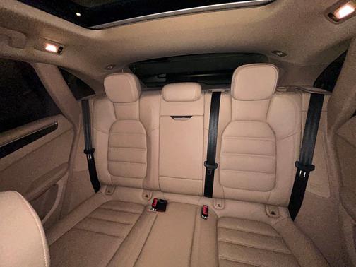 2016 Porsche Macan Macan S