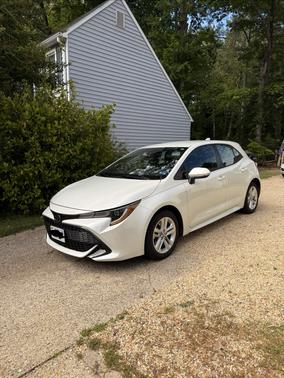 White 2019 Toyota Corolla SE