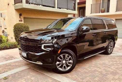 2023 Chevrolet Suburban LS