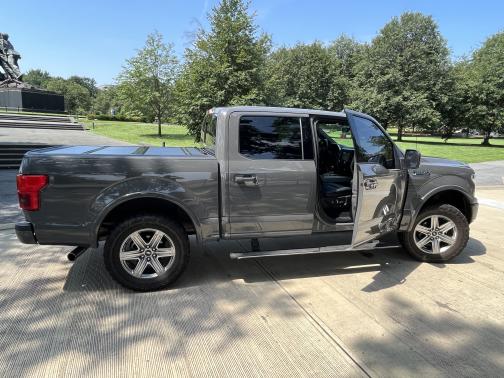 Photo 5 of 10 of 2018 Ford F-150 Lariat