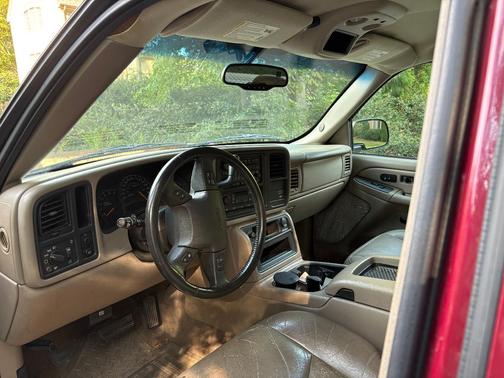 Red 2004 GMC Sierra 1500 SLT Extended Cab
