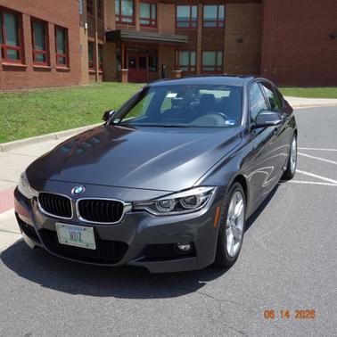 Gray 2018 BMW 330 i