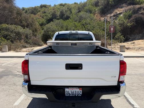White 2020 Toyota Tacoma SR5