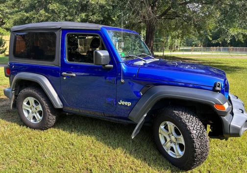 Blue 2019 Jeep Wrangler Sport