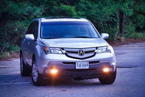 Silver 2009 Acura MDX Technology
