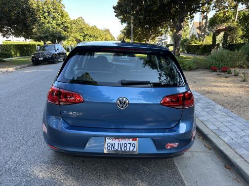 2016 Volkswagen e-Golf SE