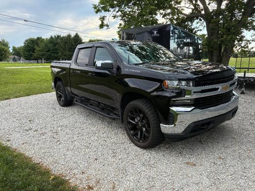 Black 2019 Chevrolet Silverado 1500 LT