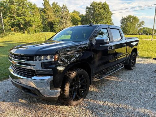 Black 2019 Chevrolet Silverado 1500 LT