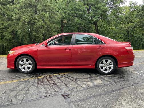 Red 2009 Toyota Camry CE