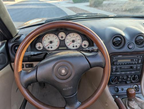 2000 Mazda MX-5 Miata SE
