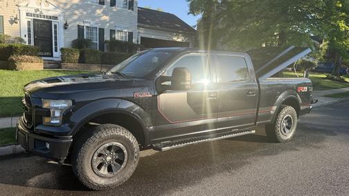Black 2016 Ford F-150 Lariat