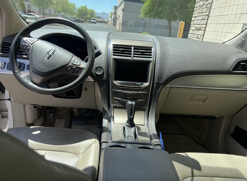 2015 Lincoln MKX Base