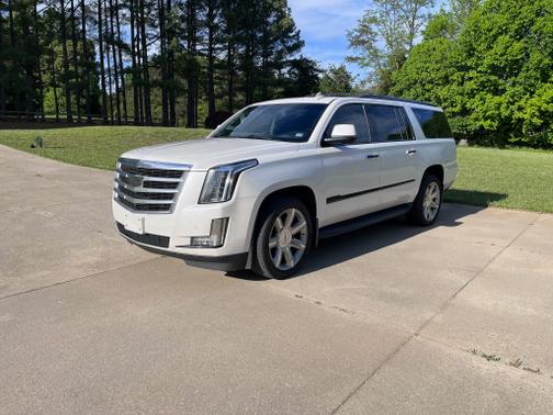 2016 Cadillac Escalade ESV Luxury