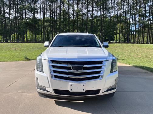 2016 Cadillac Escalade ESV Luxury