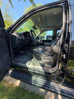 Black 2008 Chevrolet Suburban 1500 LT