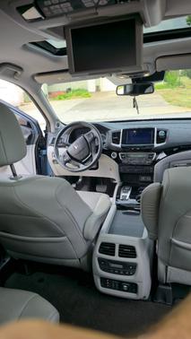 Blue 2016 Honda Pilot Elite