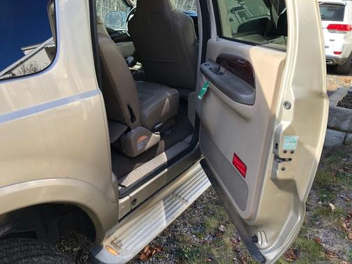 2004 Ford Excursion Limited