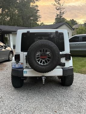 White 2016 Jeep Wrangler Unlimited Sahara