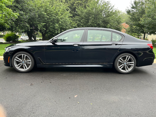 2017 BMW 750 i xDrive