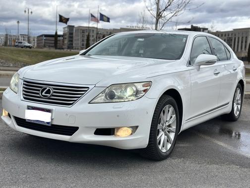 White 2010 Lexus LS 460 Base