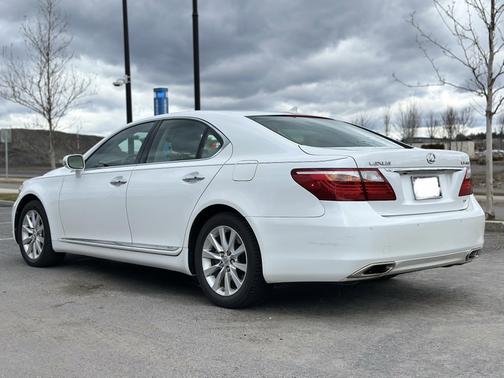 White 2010 Lexus LS 460 Base