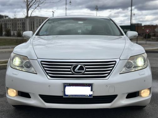 White 2010 Lexus LS 460 Base