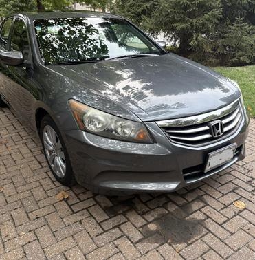 Silver 2011 Honda Accord EX-L
