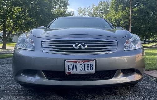 2009 INFINITI G37 x