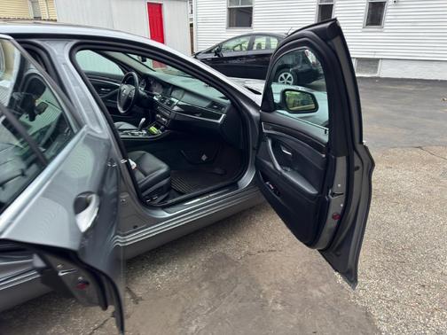 2012 BMW 528 i xDrive